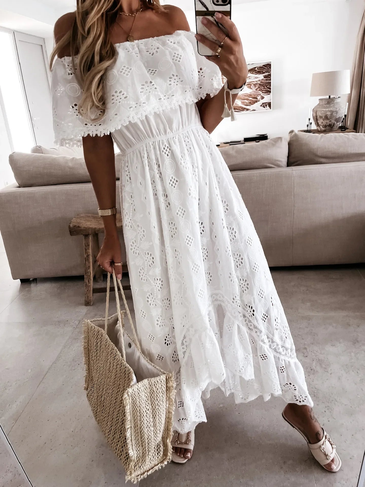 JANELLE - SCHULTERFREIES BOHO-SOMMERKLEID IN WEISS